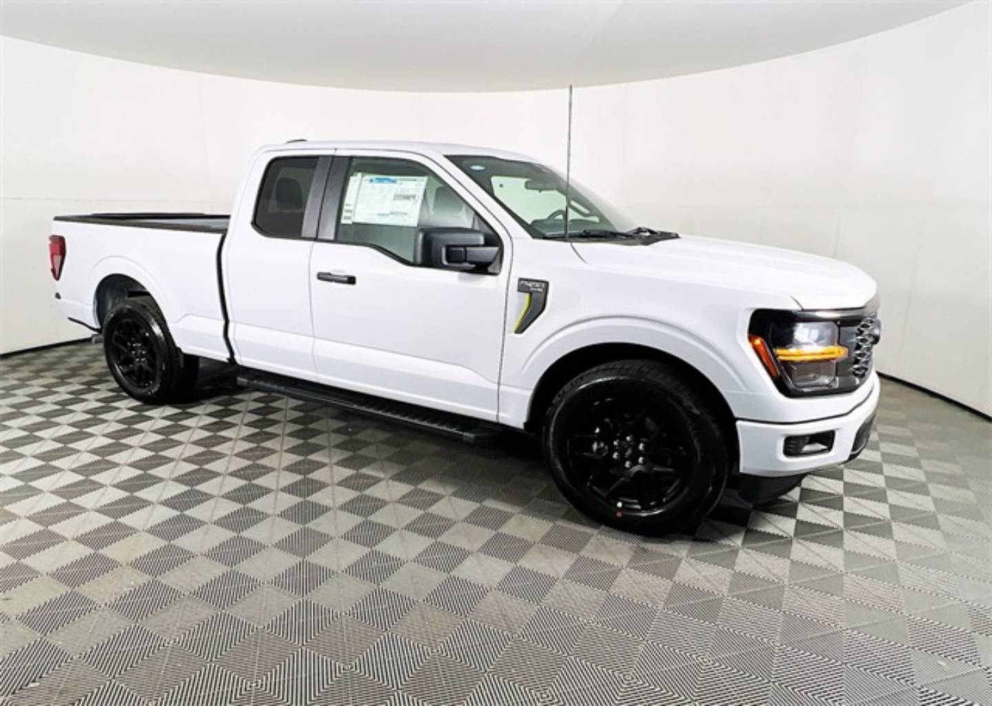 2025 Ford F-150 STX's photo