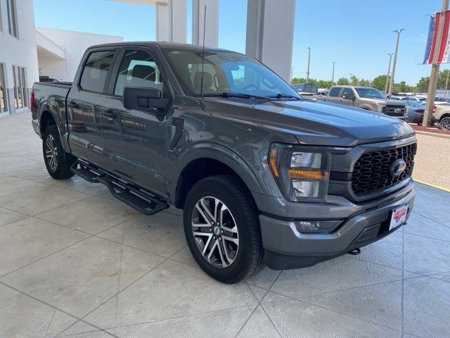 2023 Ford F-150 XL photo 4