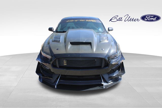 2016 Ford Mustang GT Premium photo 2
