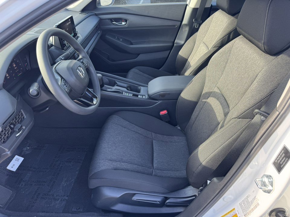 2025 Honda Accord LX photo 9