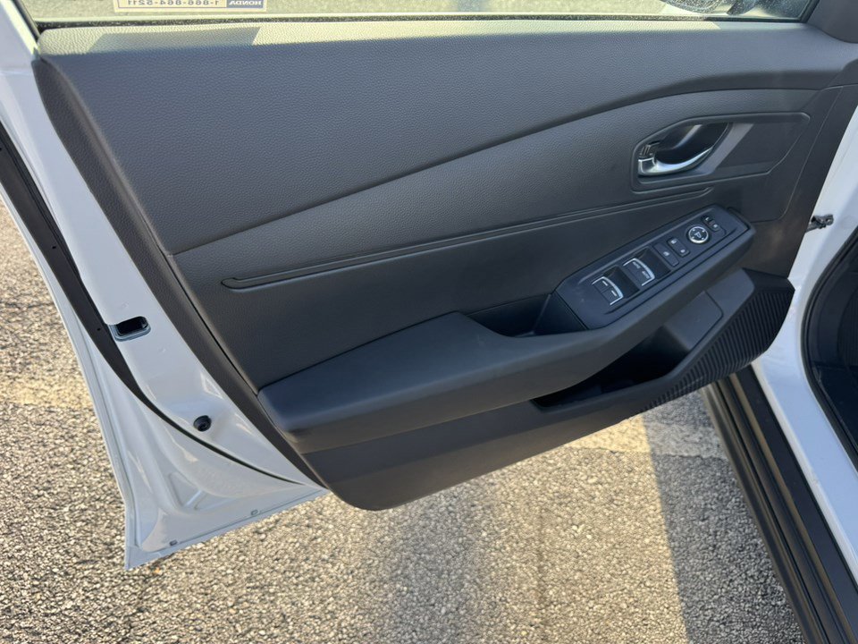 2025 Honda Accord LX photo 10