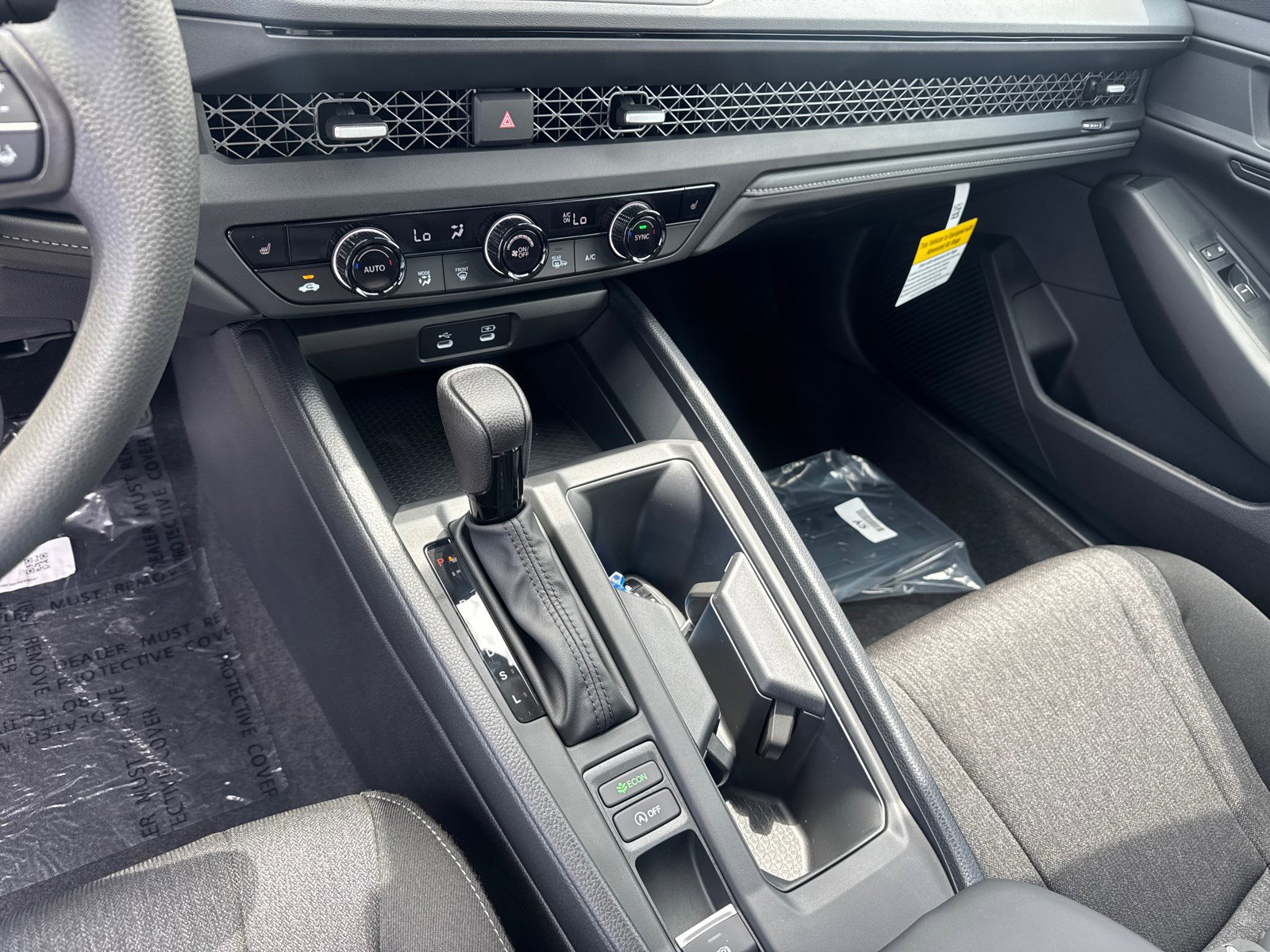 2025 Honda Accord SE photo 21