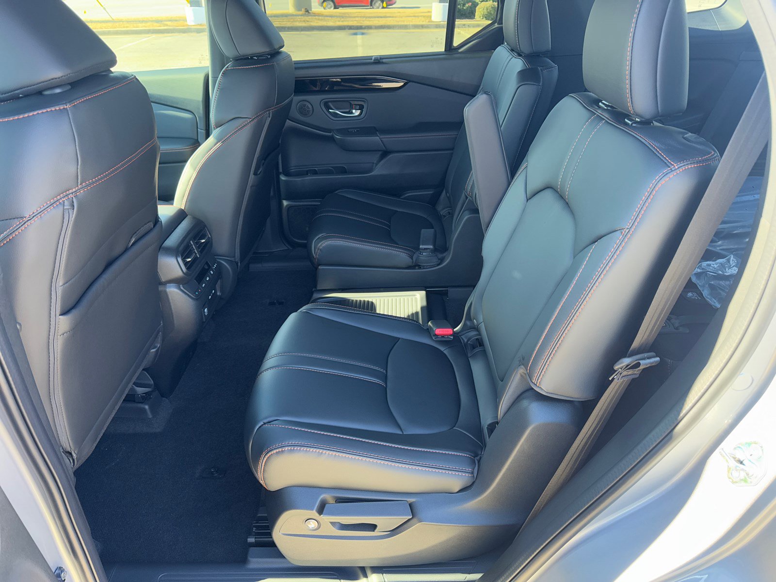 2025 Honda Pilot TrailSport photo 12