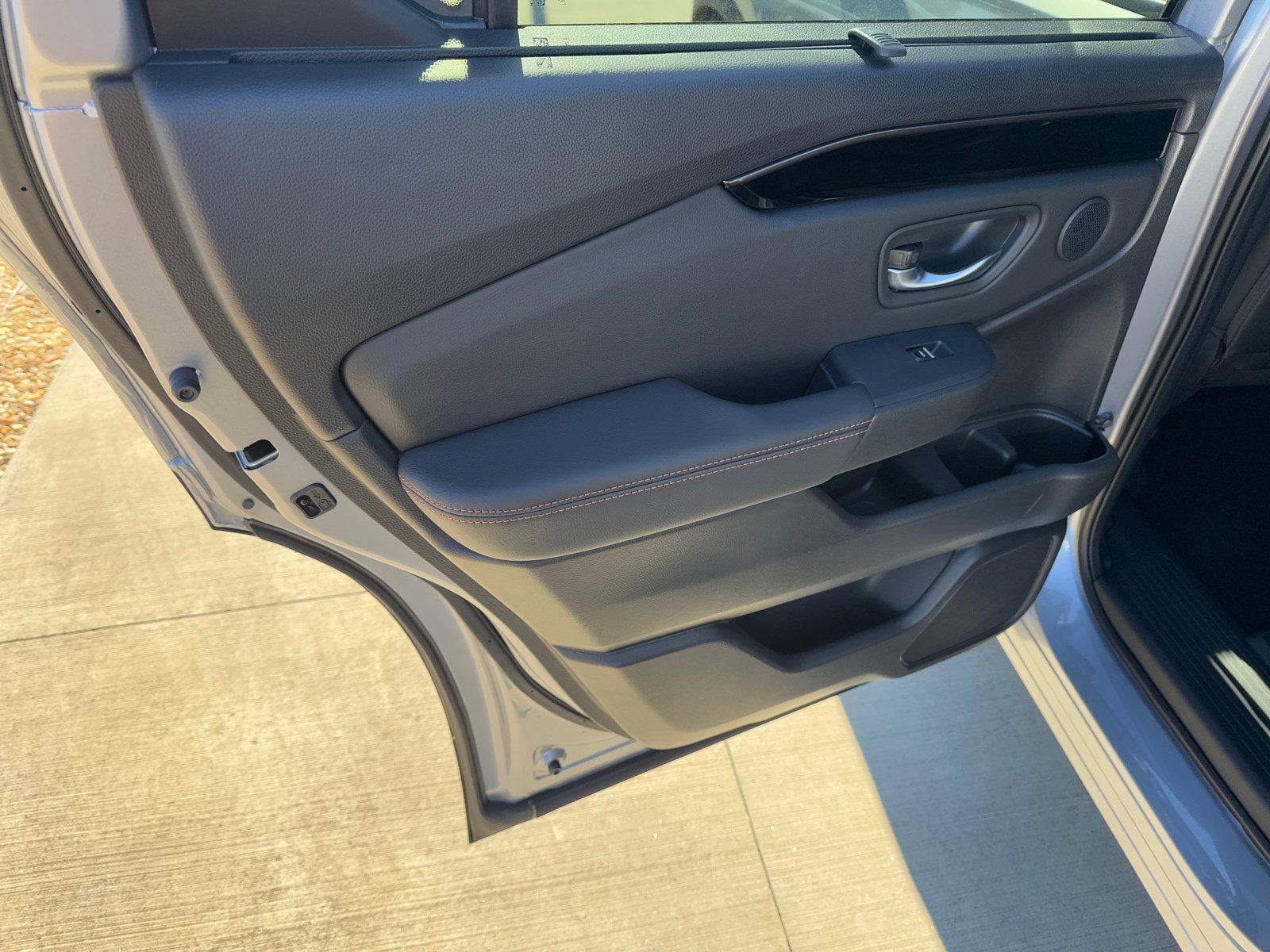 2025 Honda Pilot TrailSport photo 13