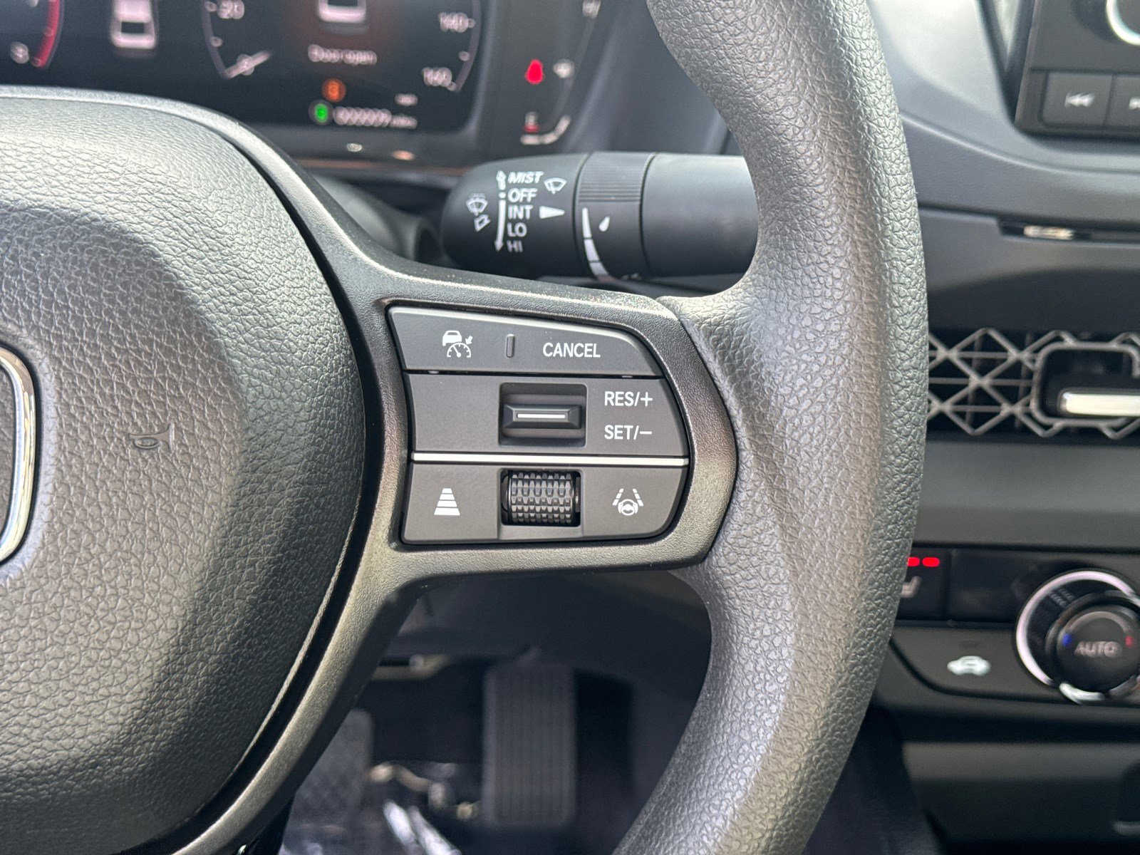 2025 Honda Accord SE photo 18