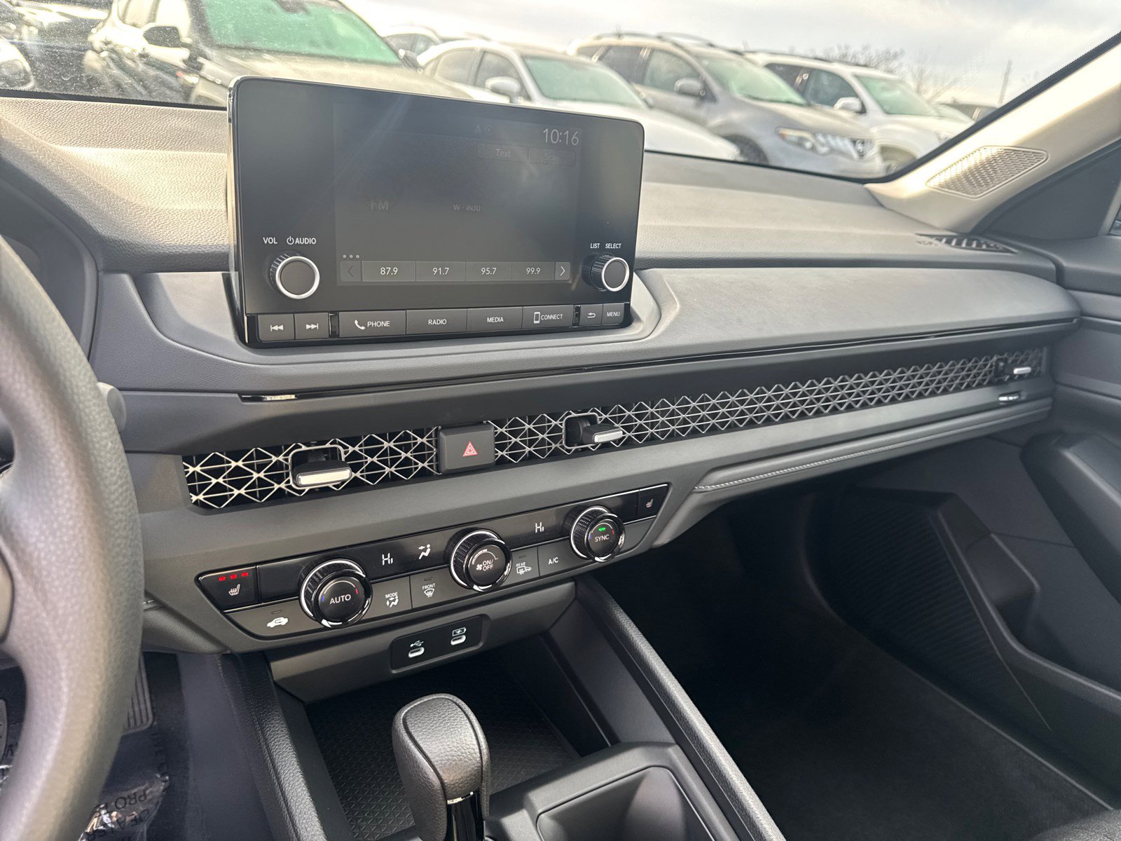 2025 Honda Accord SE photo 20
