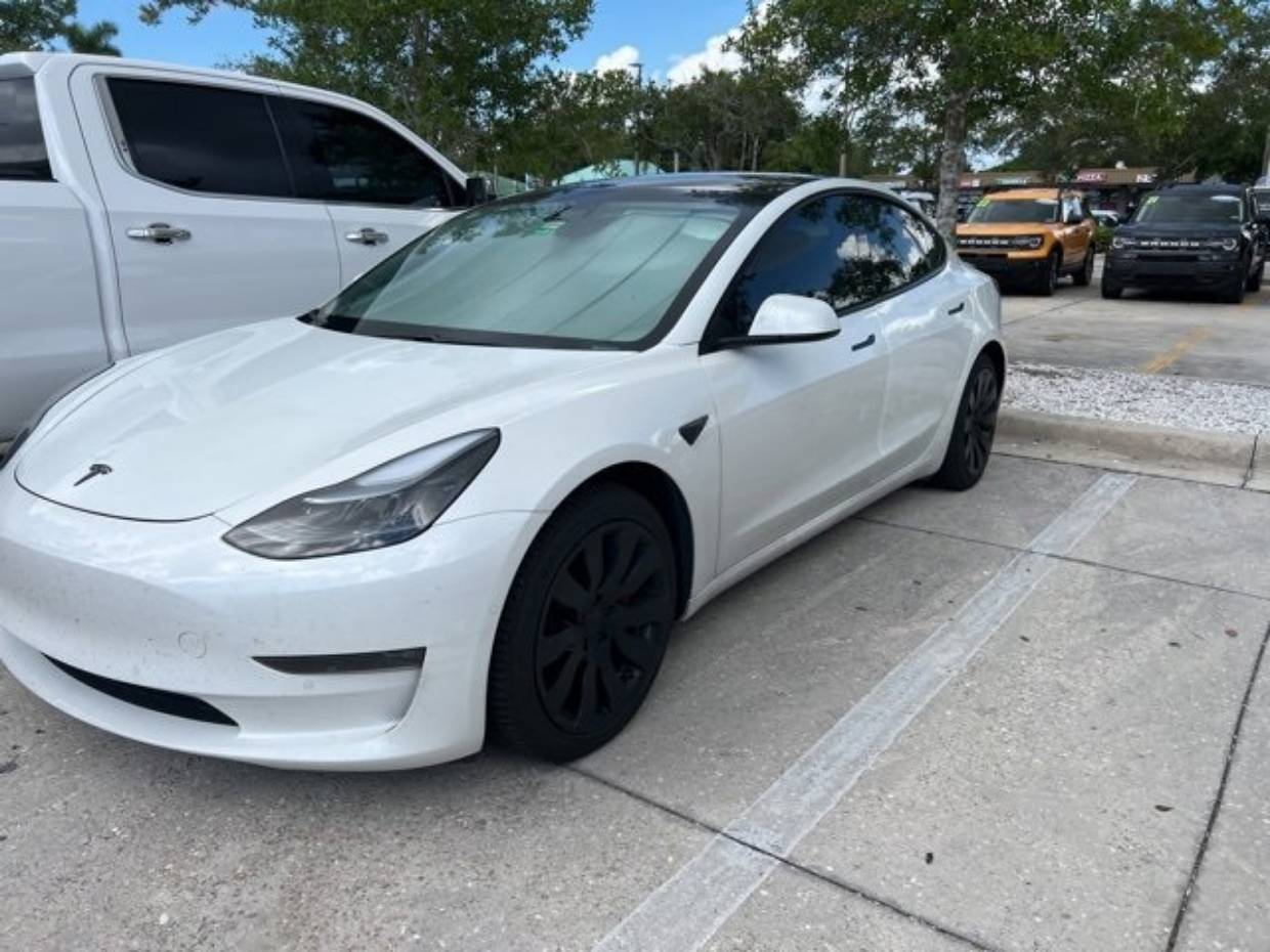 Certified 2021 Tesla Model 3 Base with VIN 5YJ3E1EB8MF902028 for sale in Naples, FL