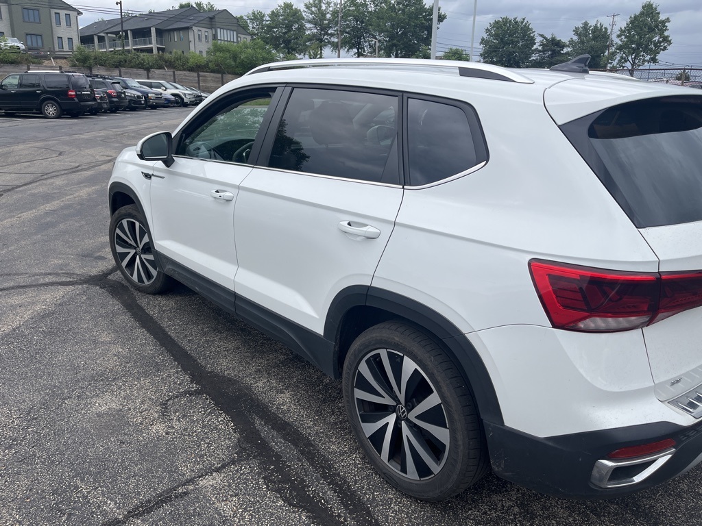 2022 Volkswagen Taos SE photo 10