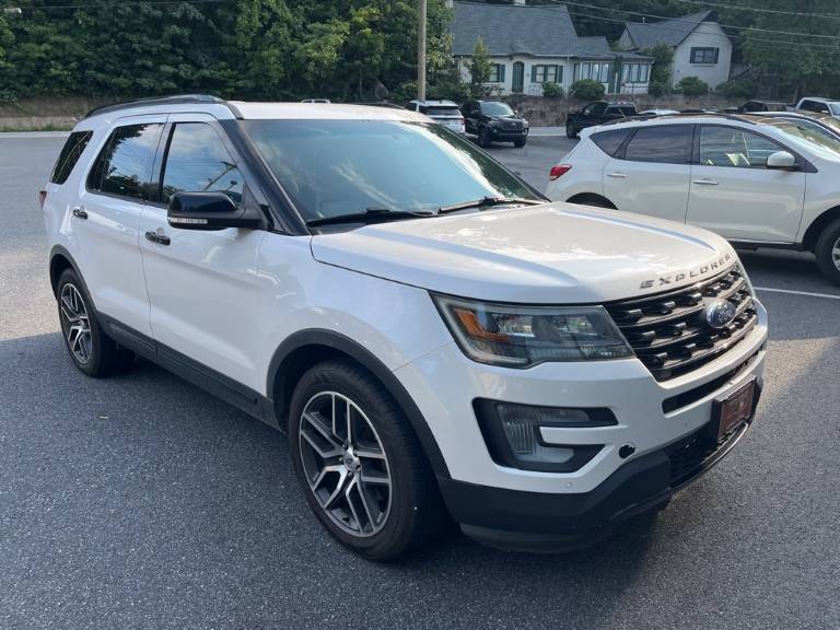 2016 Ford Explorer Sport