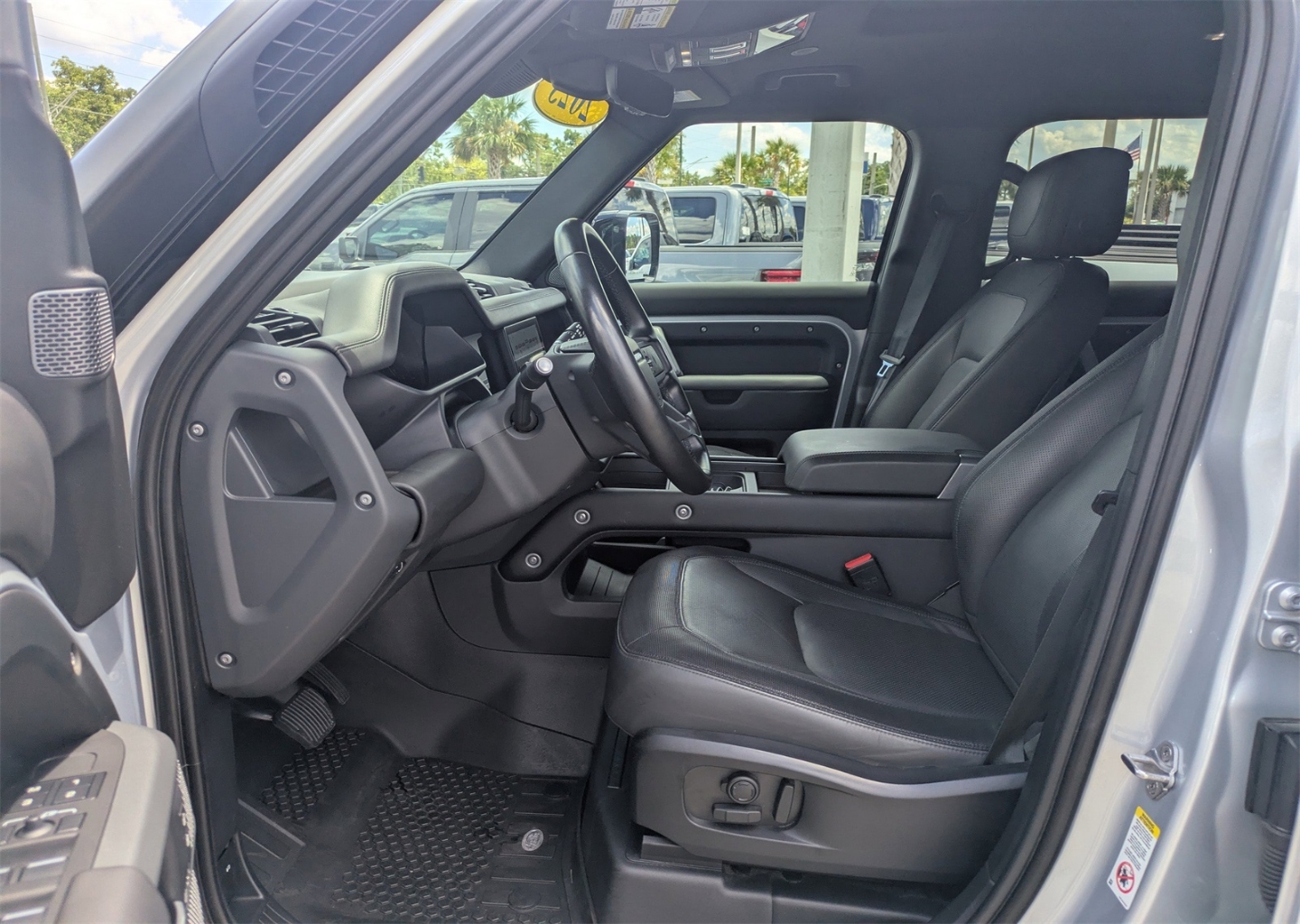 SALE27EUXP2141525