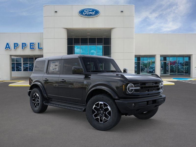 2025 Ford Bronco Outer Banks photo 8