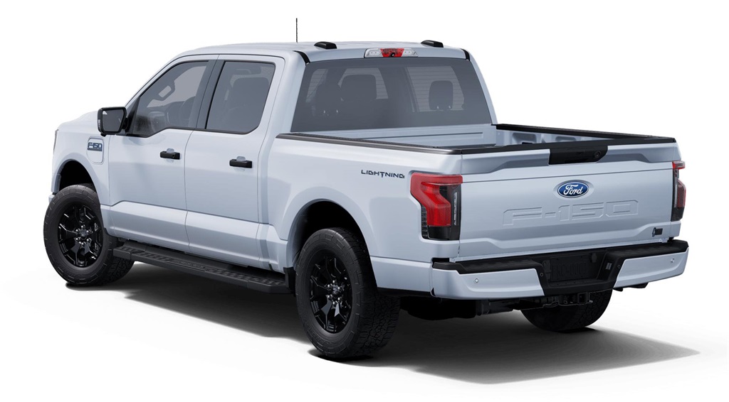 2025 Ford F-150 Lightning XLT photo 2