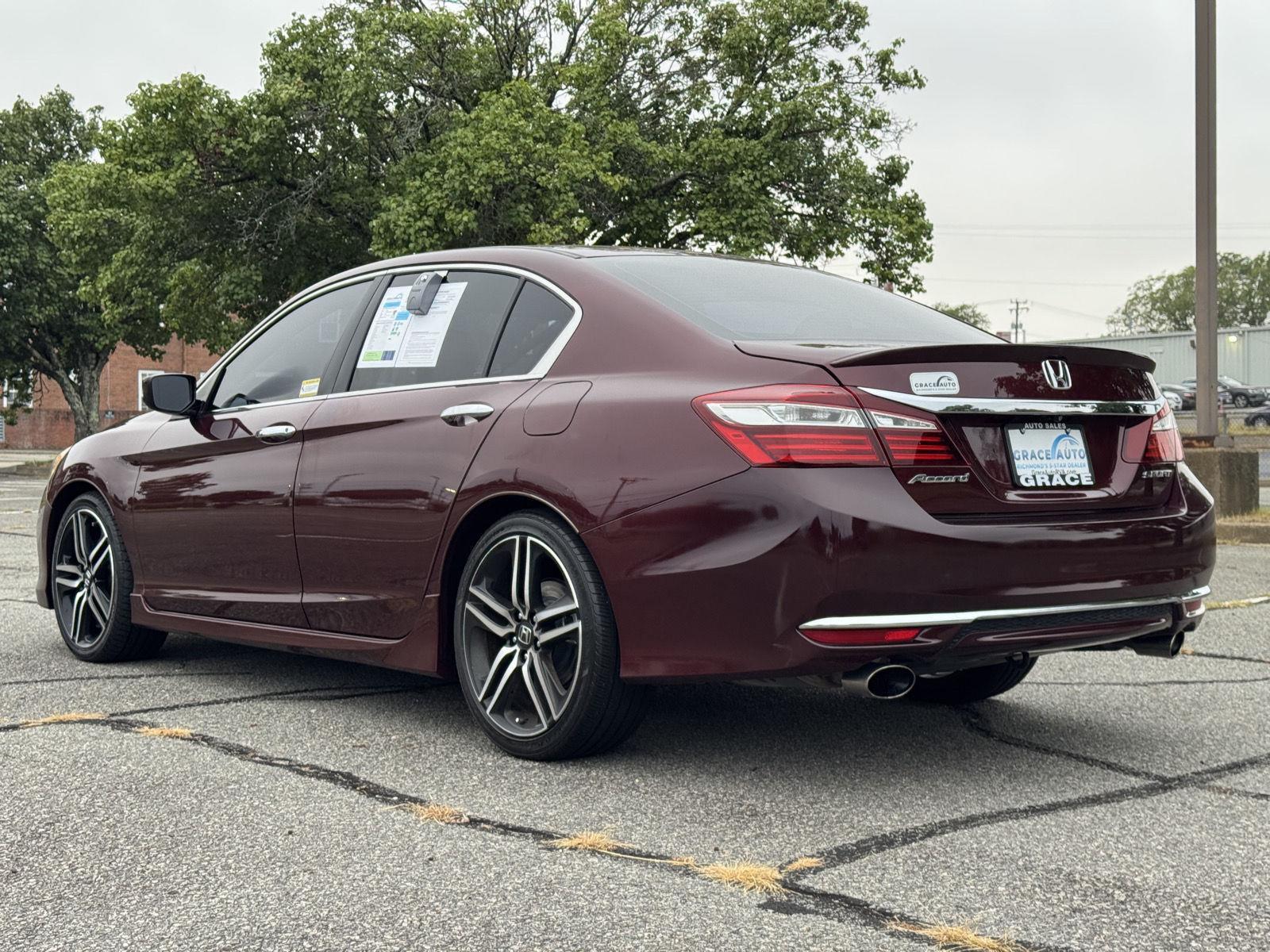 2017 Honda Accord Sport photo 3