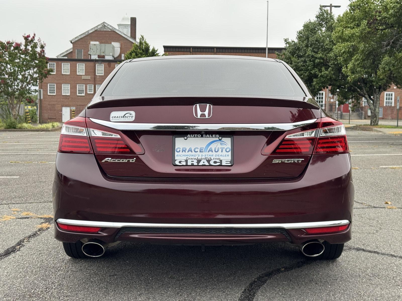2017 Honda Accord Sport photo 4