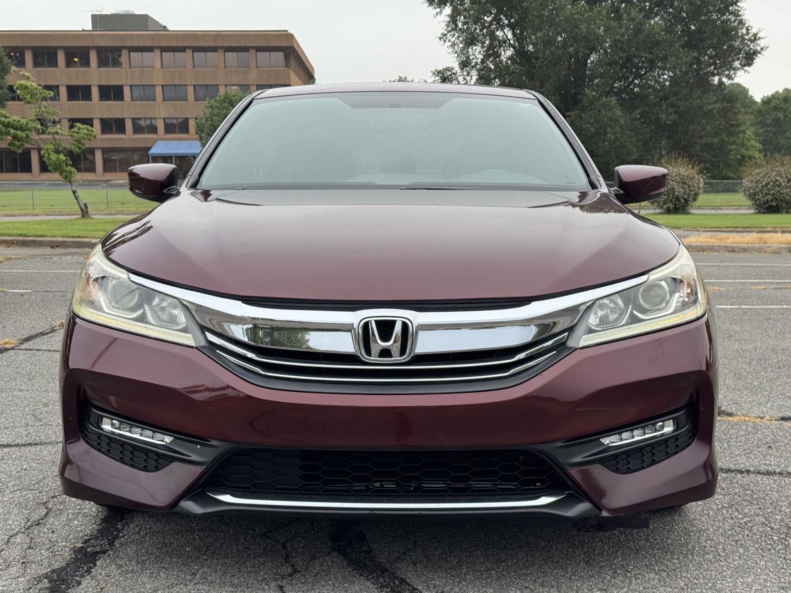 2017 Honda Accord Sport photo 8