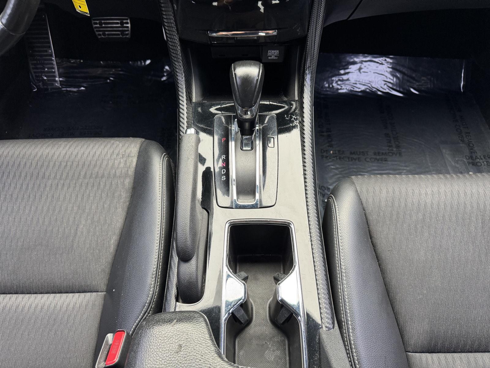 2017 Honda Accord Sport photo 14