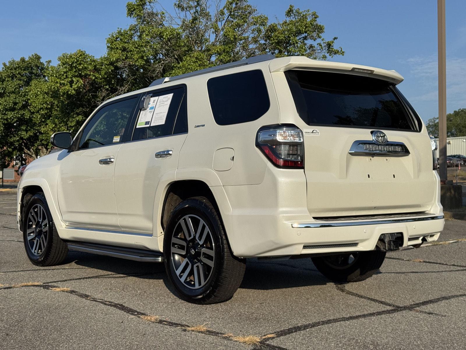 2015 Toyota 4Runner Limited photo 5