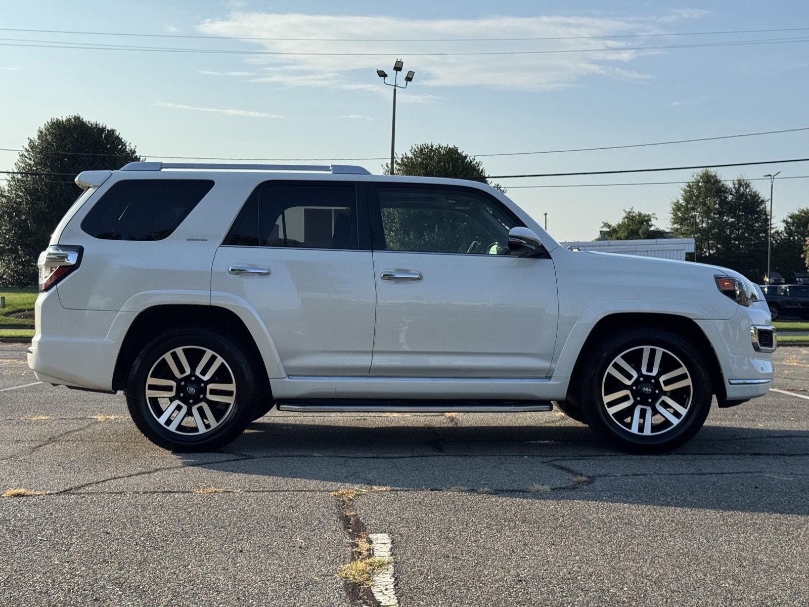 2015 Toyota 4Runner Limited photo 8