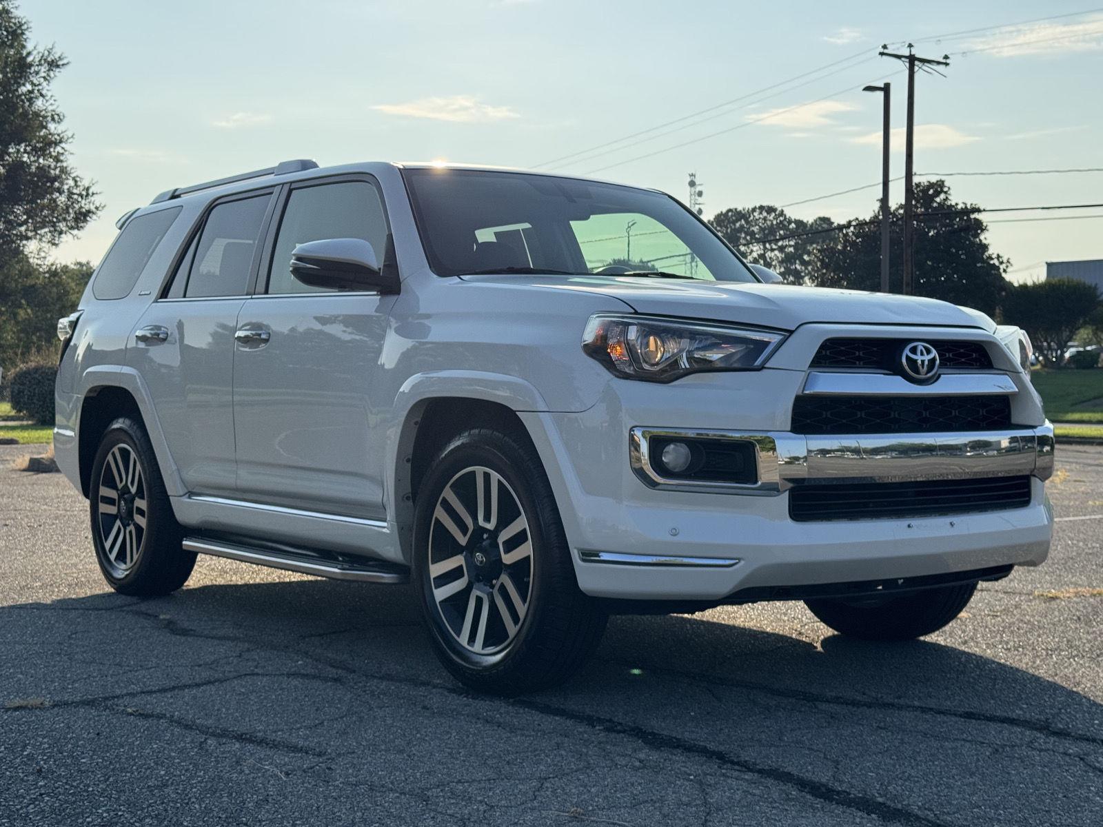 2015 Toyota 4Runner Limited photo 9