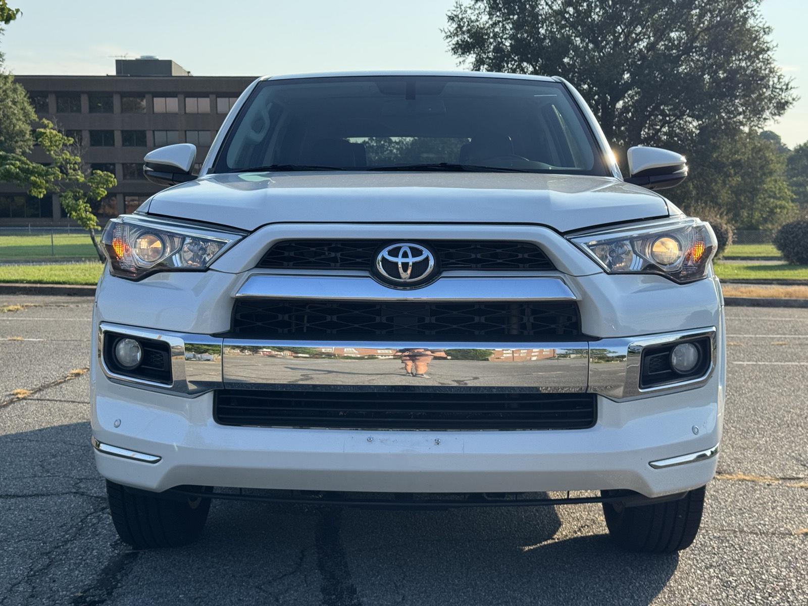 2015 Toyota 4Runner Limited photo 10