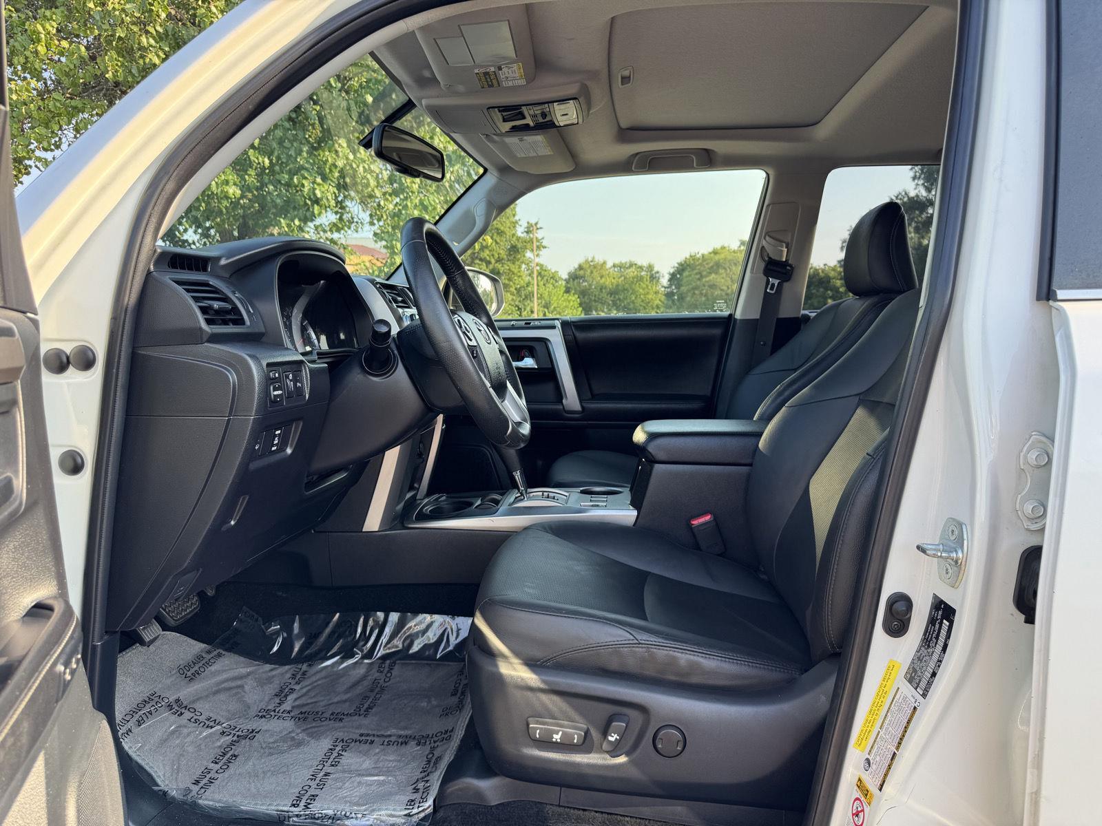 2015 Toyota 4Runner Limited photo 11