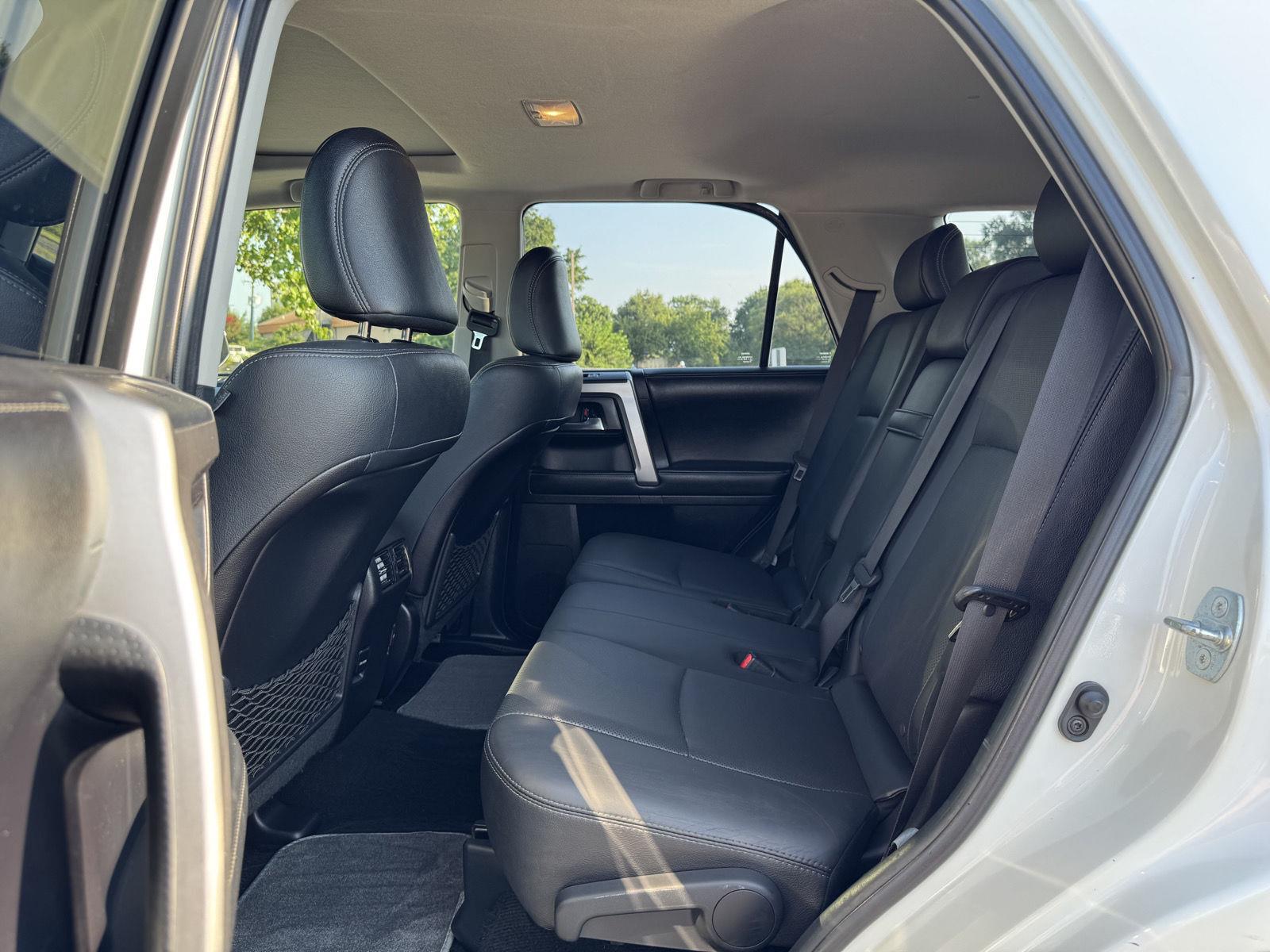 2015 Toyota 4Runner Limited photo 18