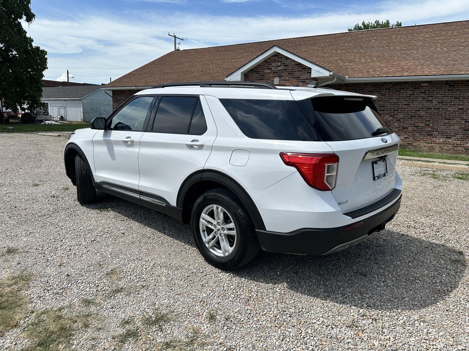 2022 Ford Explorer XLT photo 7