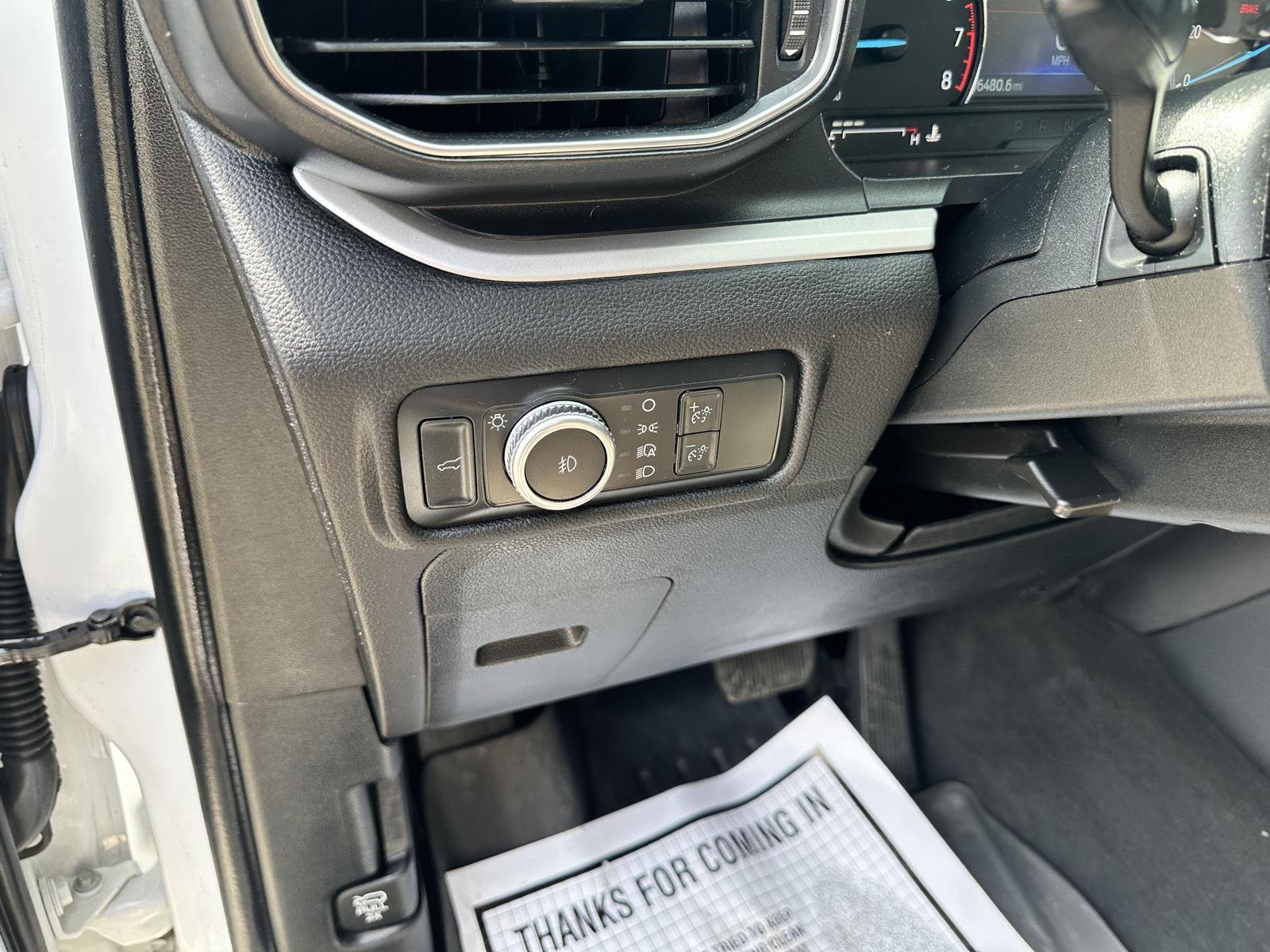 2022 Ford Explorer XLT photo 21