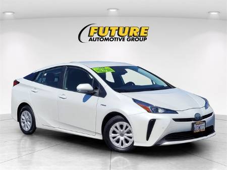 2021 Toyota Prius LE
