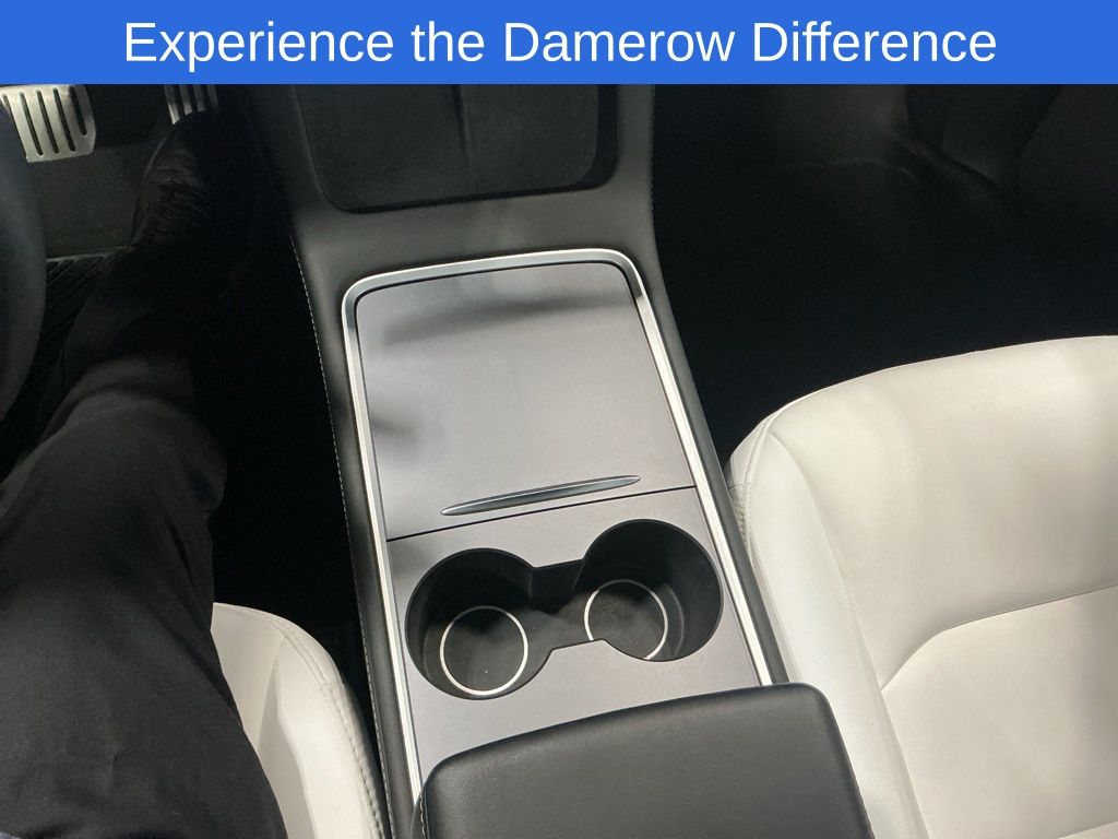 2023 Tesla Model Y Performance photo 10