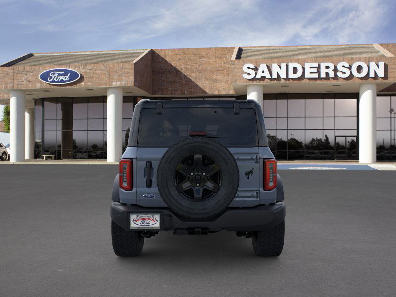 2025 Ford Bronco Outer Banks photo 5