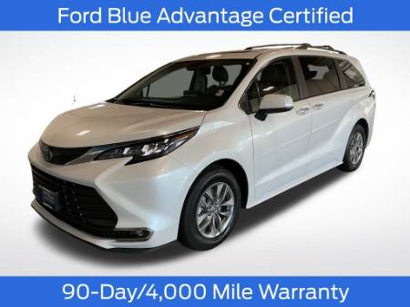 2024 Toyota Sienna XLE