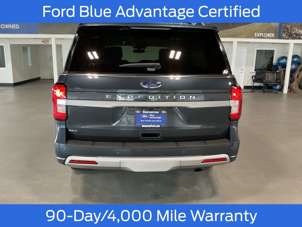 2024 Ford Expedition XLT photo 2