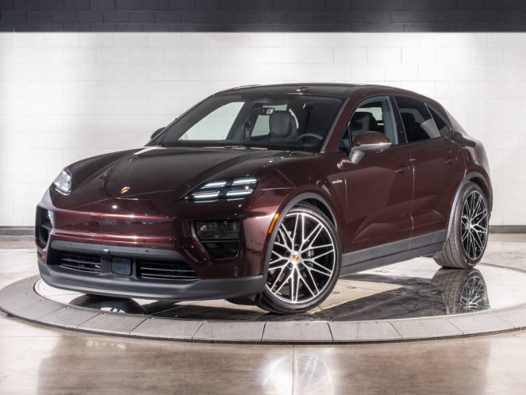 2025 Porsche Macan Electric