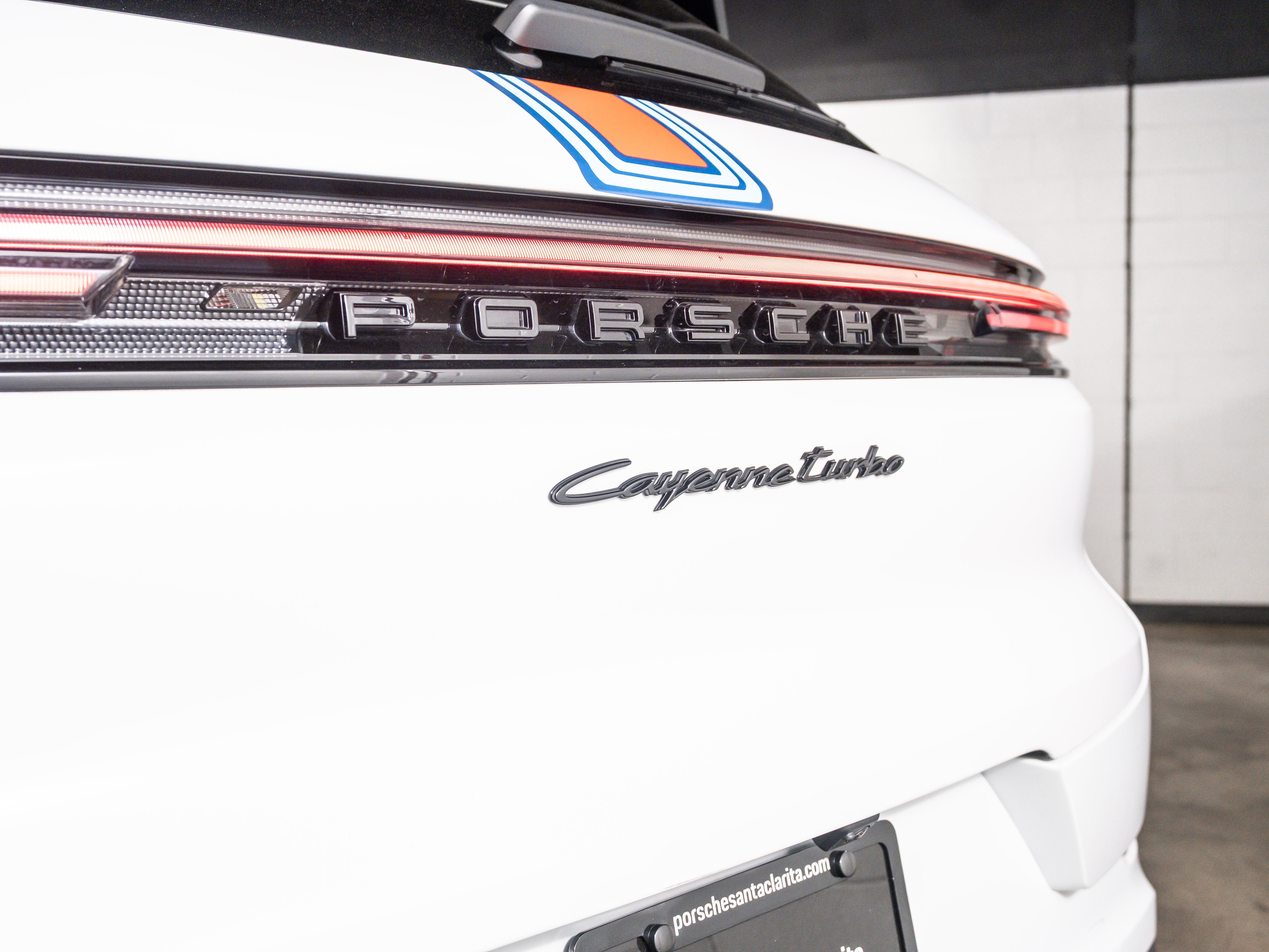 2024 Porsche Cayenne E-Hybrid Turbo photo 28