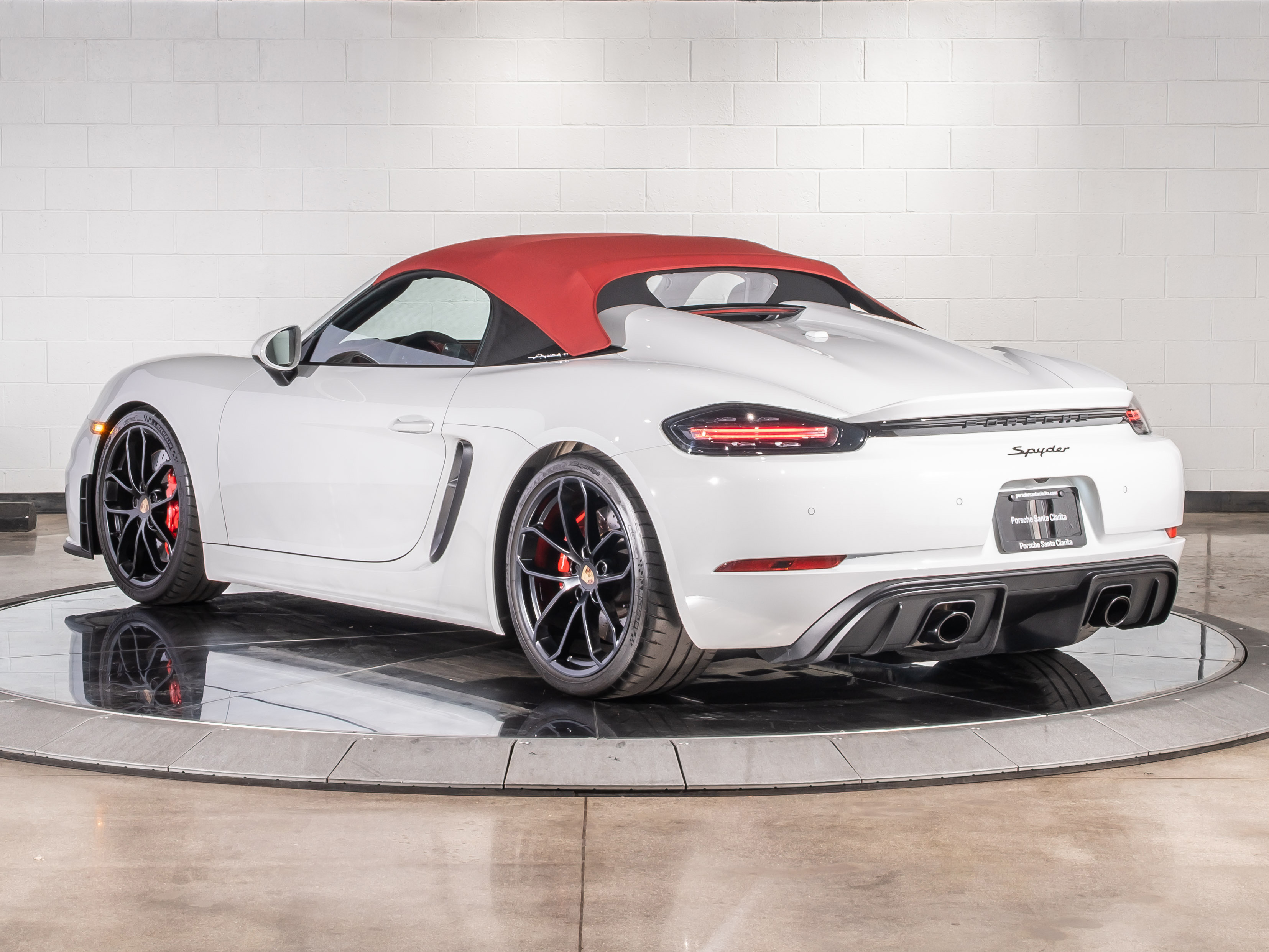 2023 Porsche Boxster Spyder photo 3