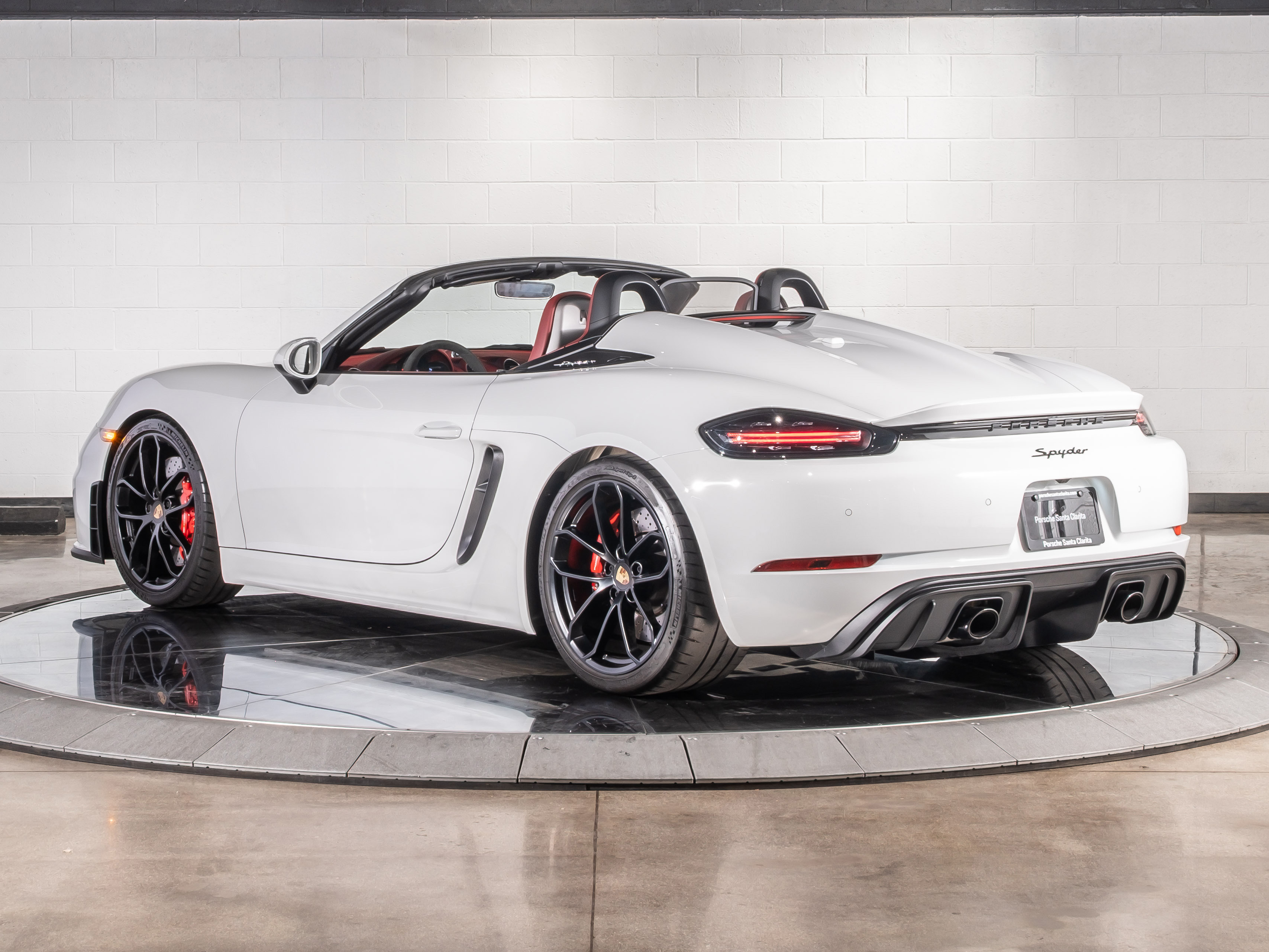 2023 Porsche Boxster Spyder photo 13