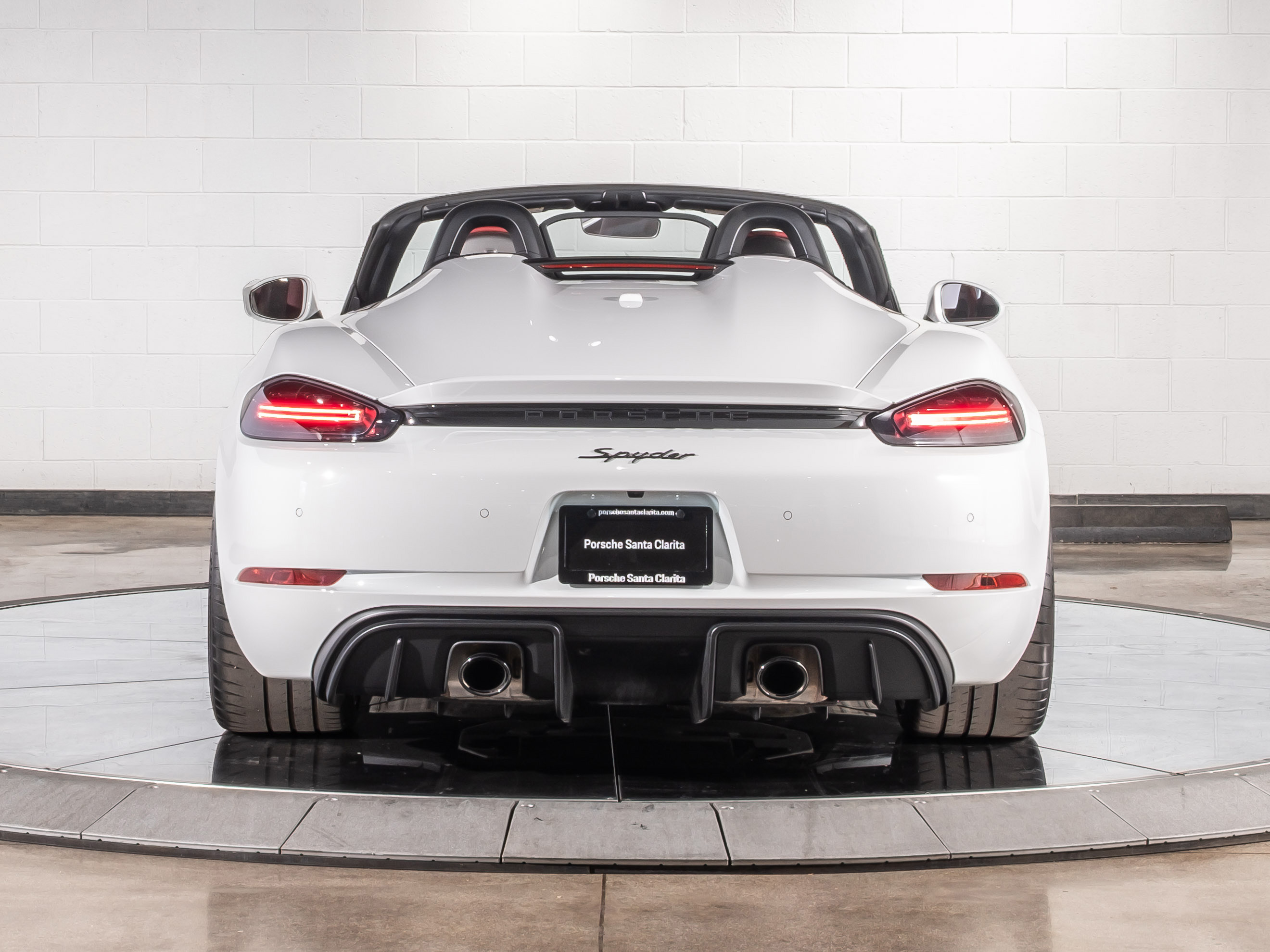 2023 Porsche Boxster Spyder photo 14
