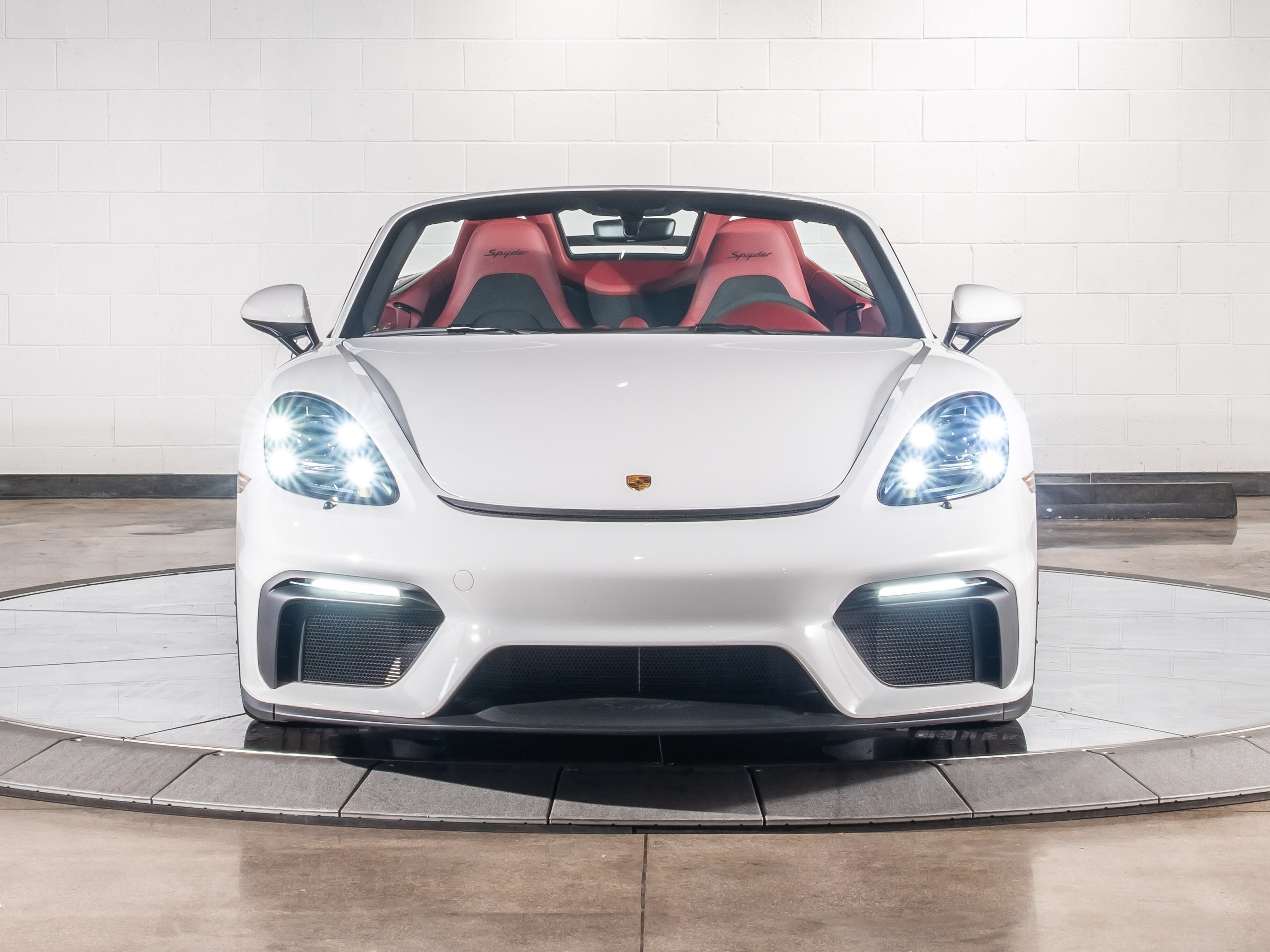 2023 Porsche Boxster Spyder photo 18