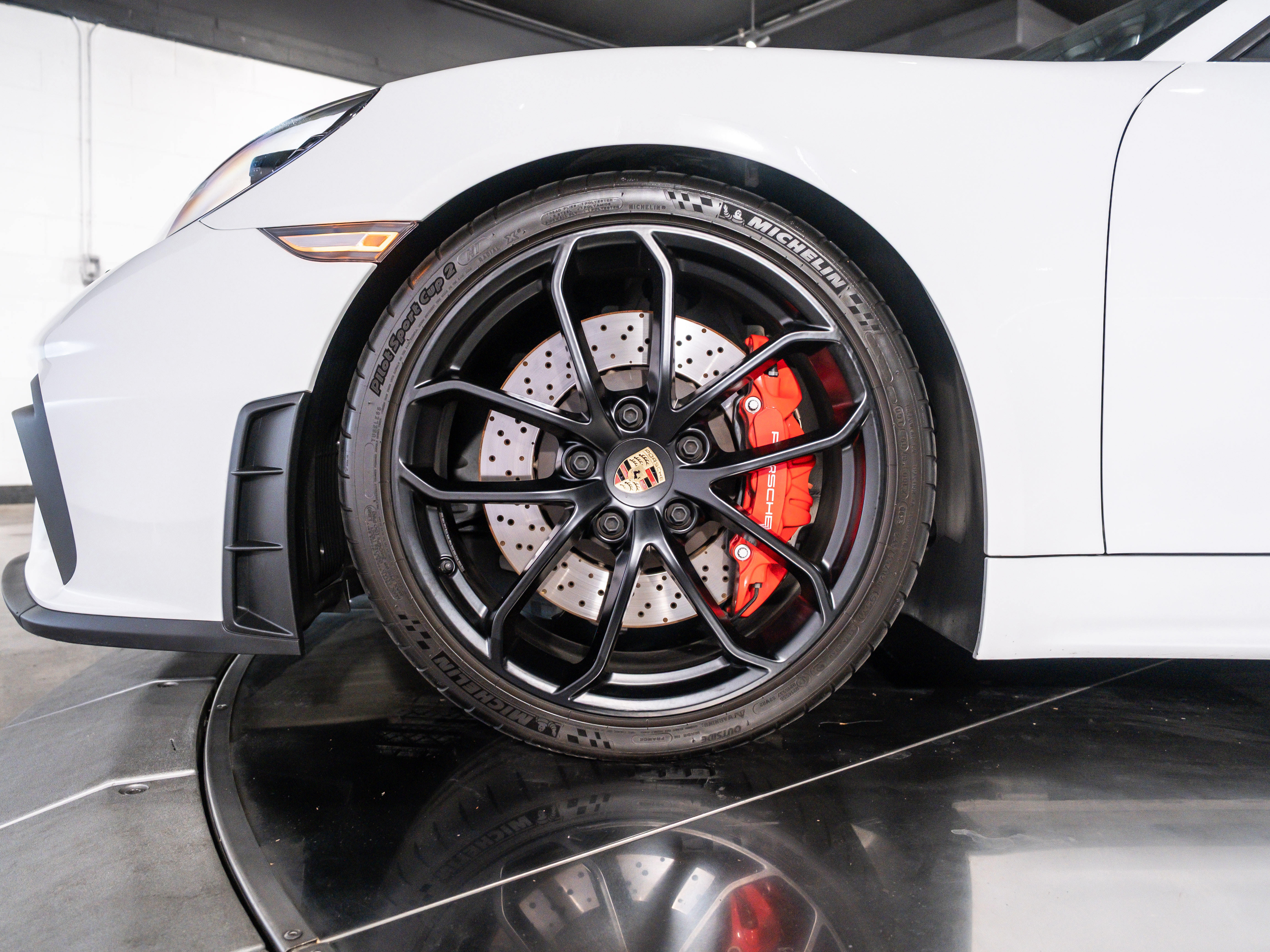 2023 Porsche Boxster Spyder photo 23