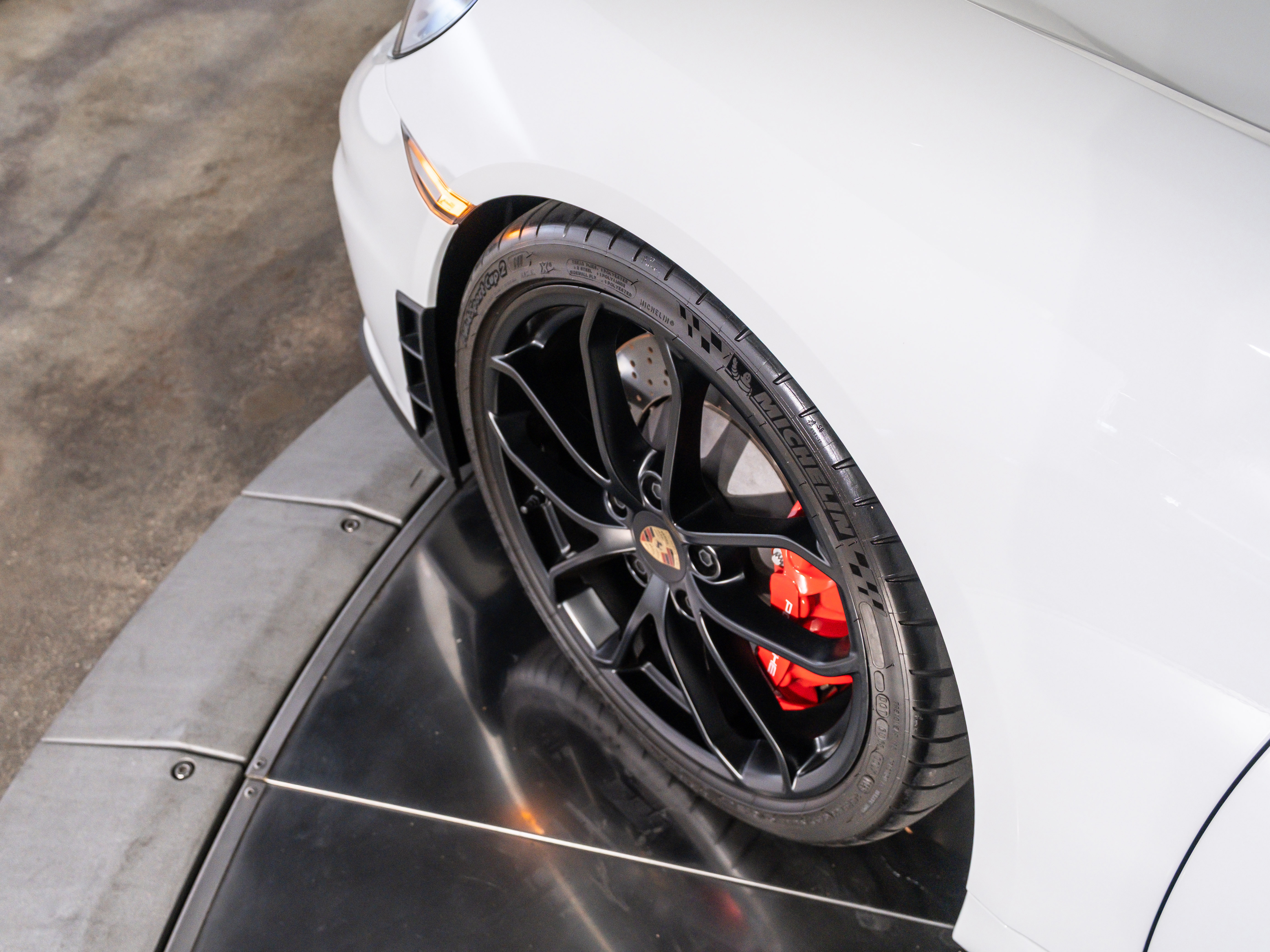 2023 Porsche Boxster Spyder photo 24