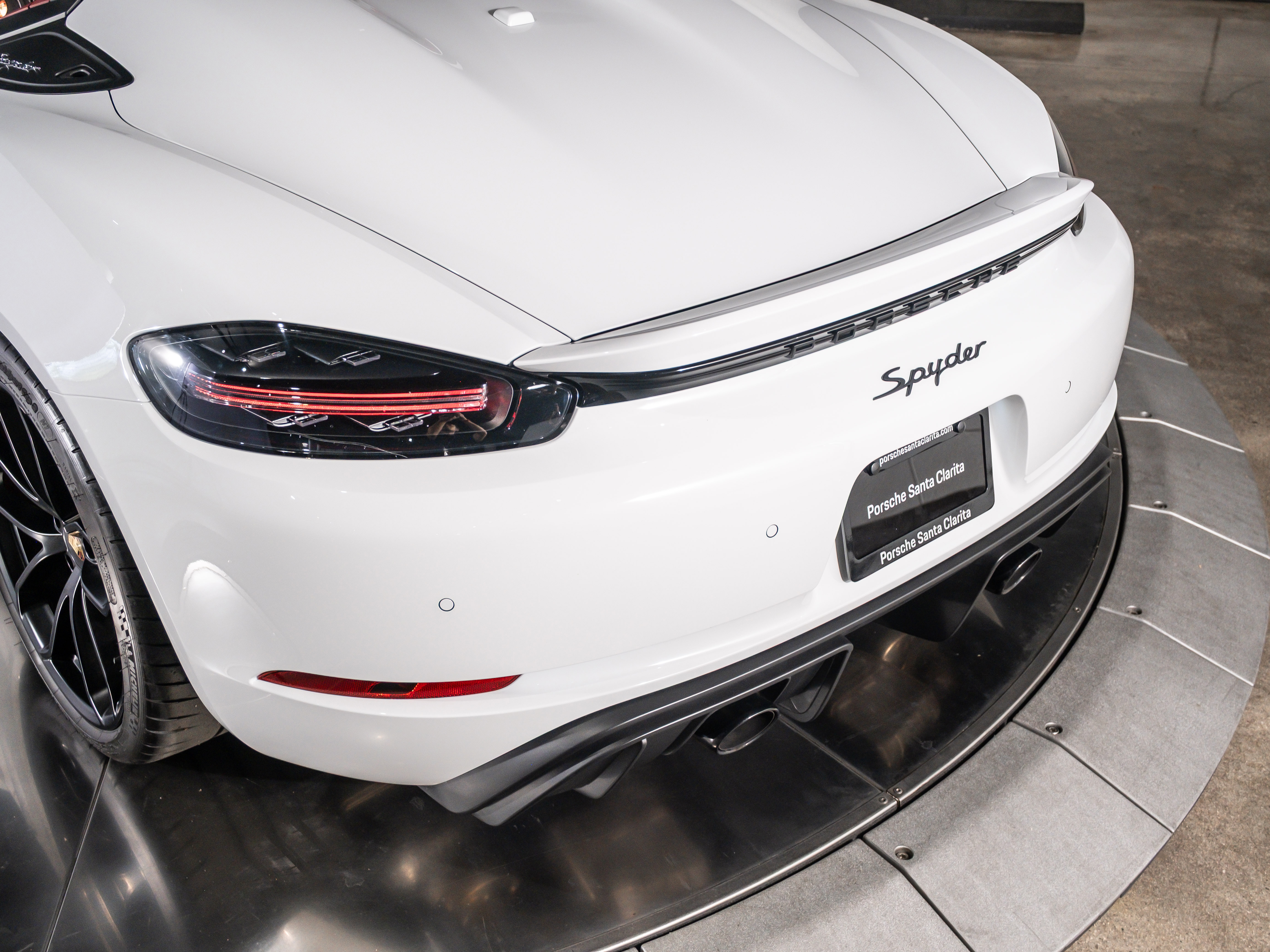 2023 Porsche Boxster Spyder photo 35