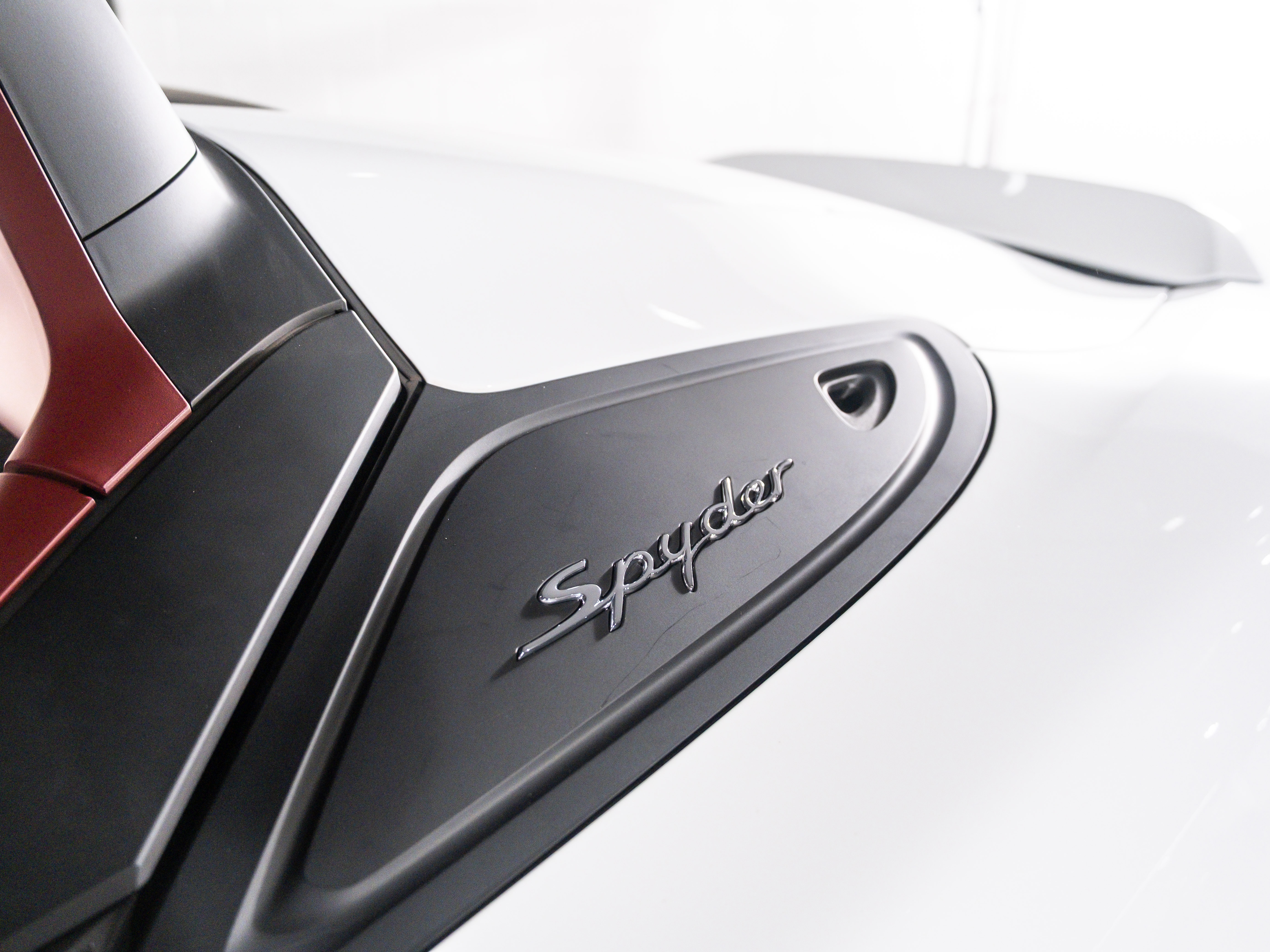 2023 Porsche Boxster Spyder photo 37