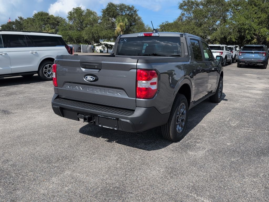 2025 Ford Maverick XLT photo 3
