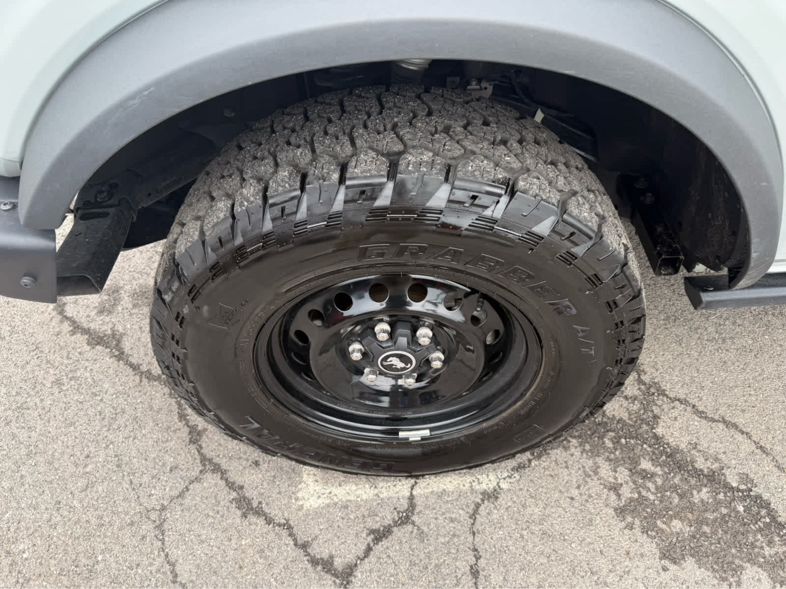2023 Ford Bronco Black Diamond photo 4