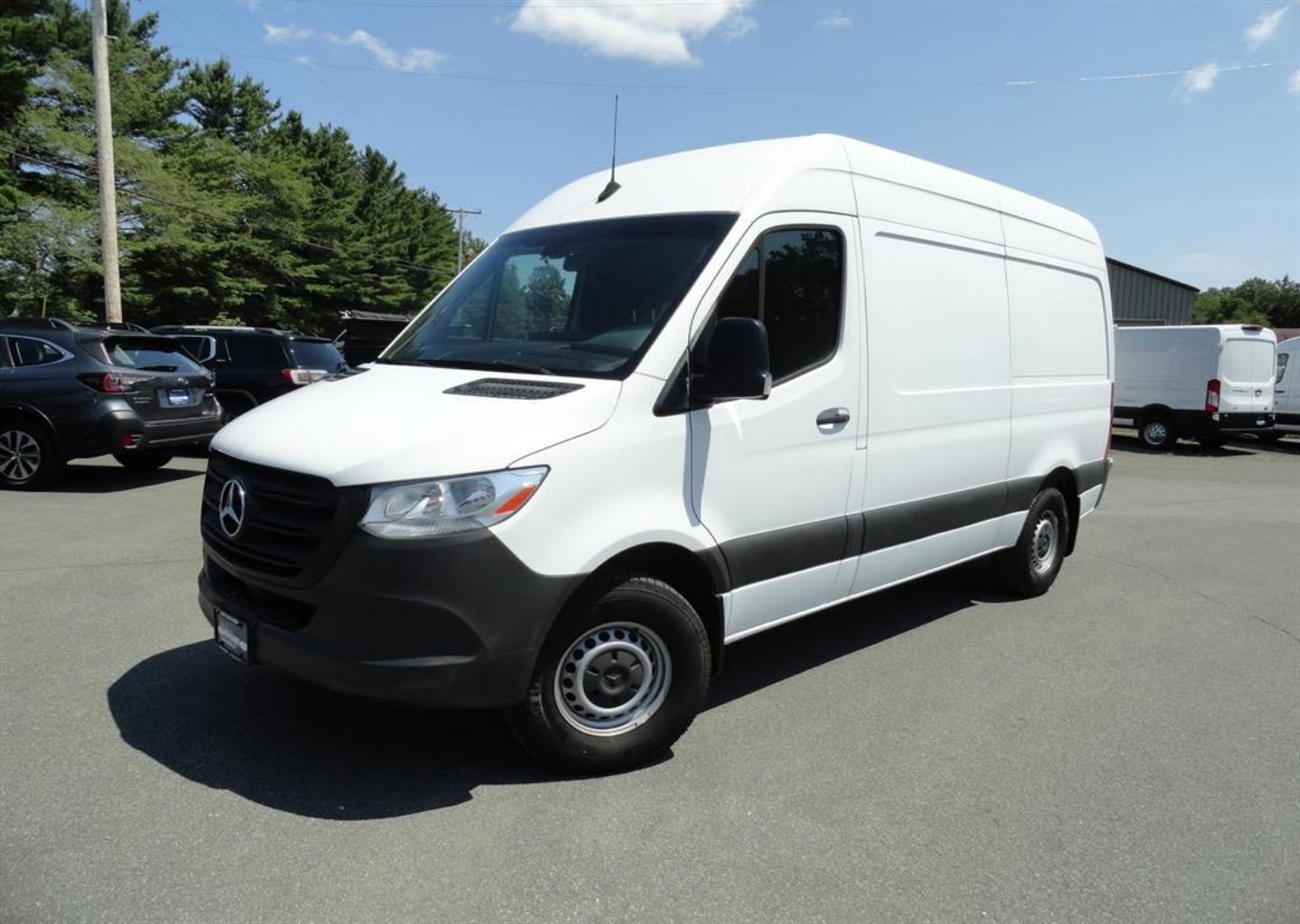 2020 Mercedes-Benz Sprinter Crew Van Base's photo