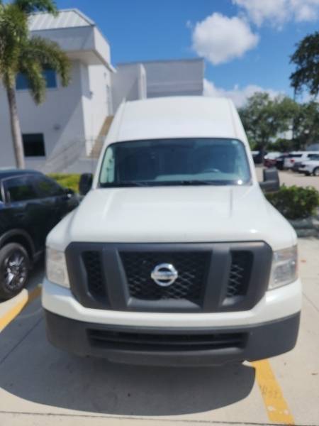 2016 Nissan NV2500 HD S