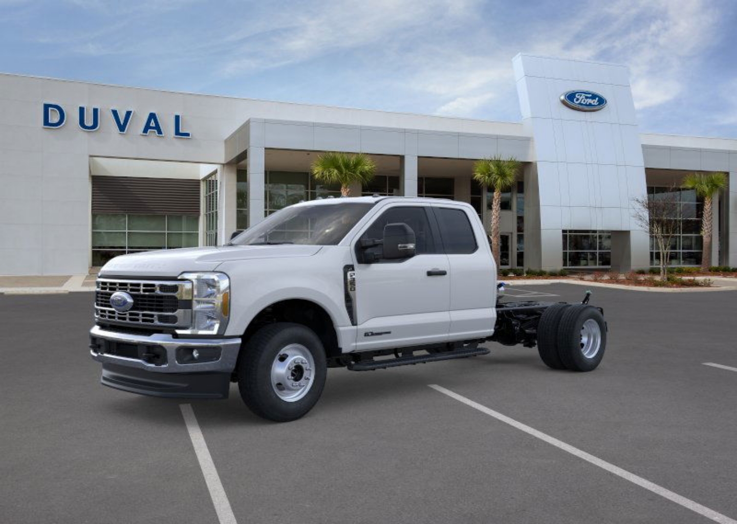 2025 Ford F-350 Super Duty Chassis Cab XL's photo
