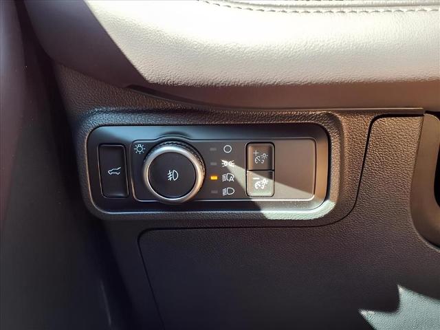 2025 Ford Explorer Platinum photo 18