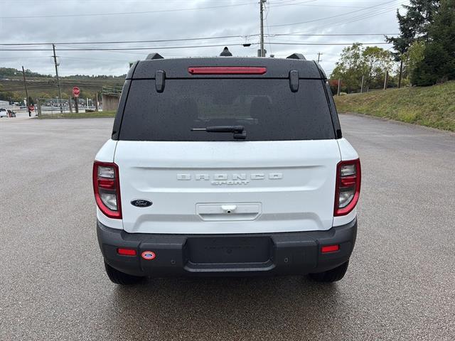 2025 Ford Bronco Sport Outer Banks photo 2